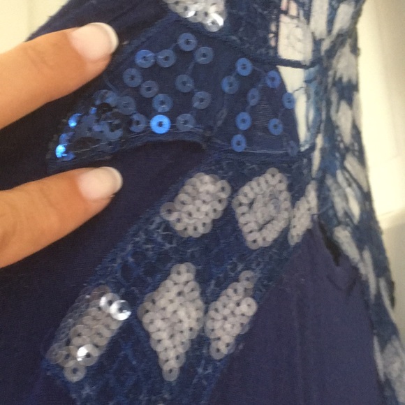 Navy top with sequin back - Picture 3 of 5